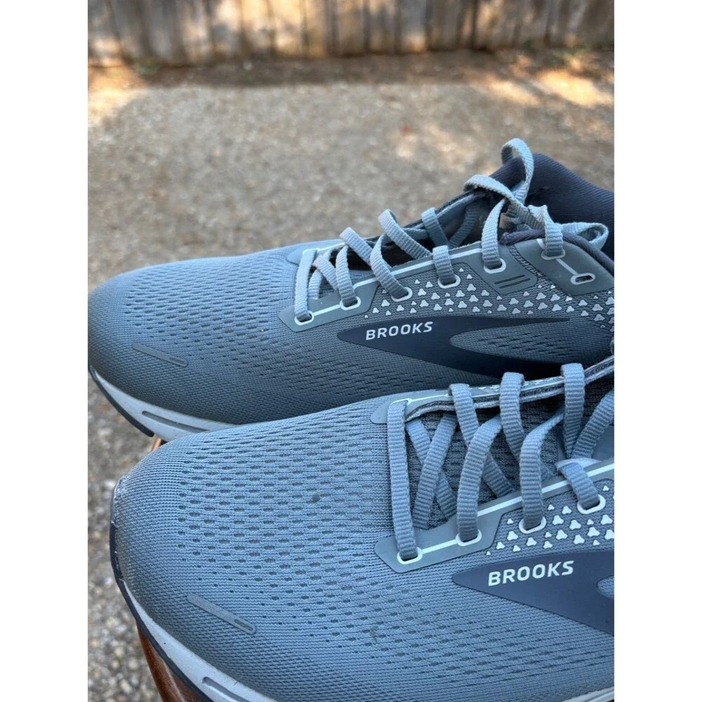 Brooks Ghost 14 Mens Size 15 Gray Athletic Lace Up Closure